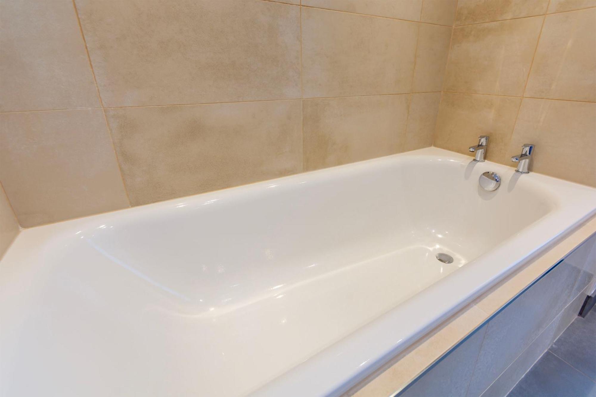 Appartamento Luxury Spacious Flat For 4 Guests & Free Parking
